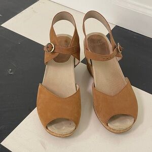 Dansko Tan Brown Leather Wedge Sandals Ankle Straps Size EU 41 / US 10.5-11